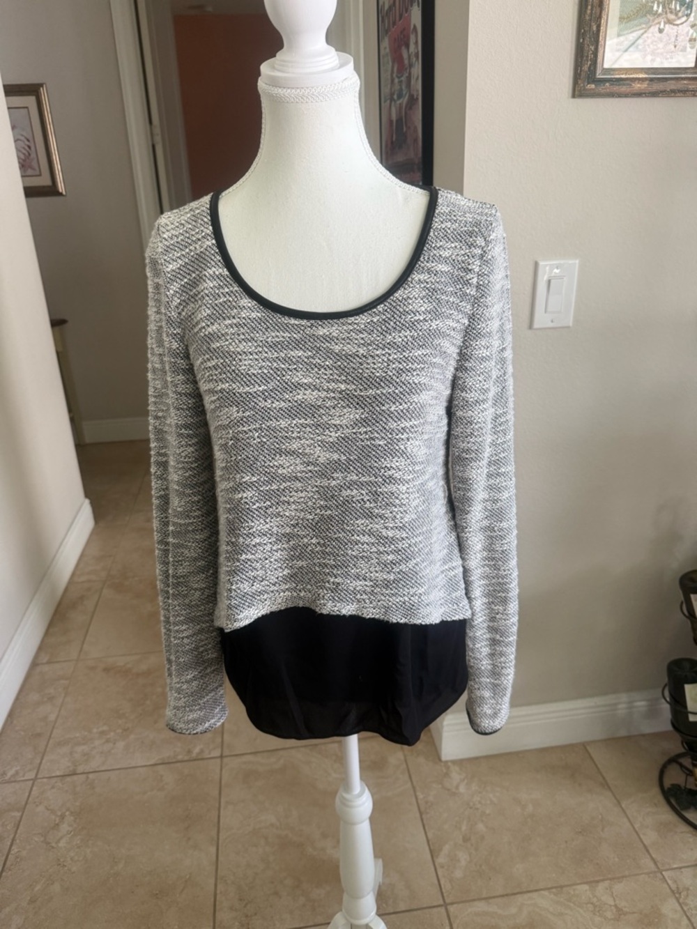 Excellent condition Joseph Ribkoff black & Gray Layered Knit top